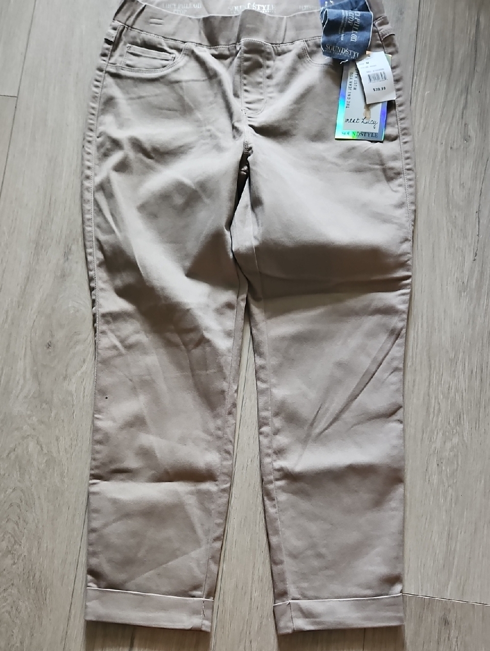 NWT Womans Tan Stretch Pull On Crop Pants Sz M 8/10
